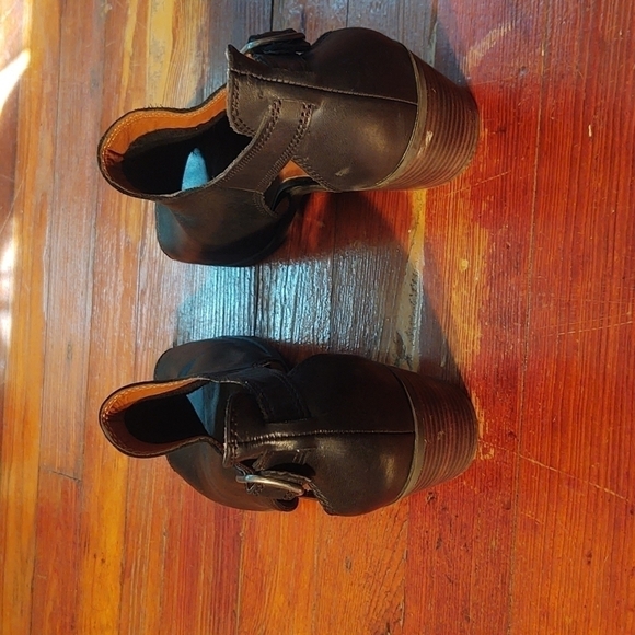 Lucky Brand Black Leather Sandals with Block Heel Sz 9 - Picture 5 of 10